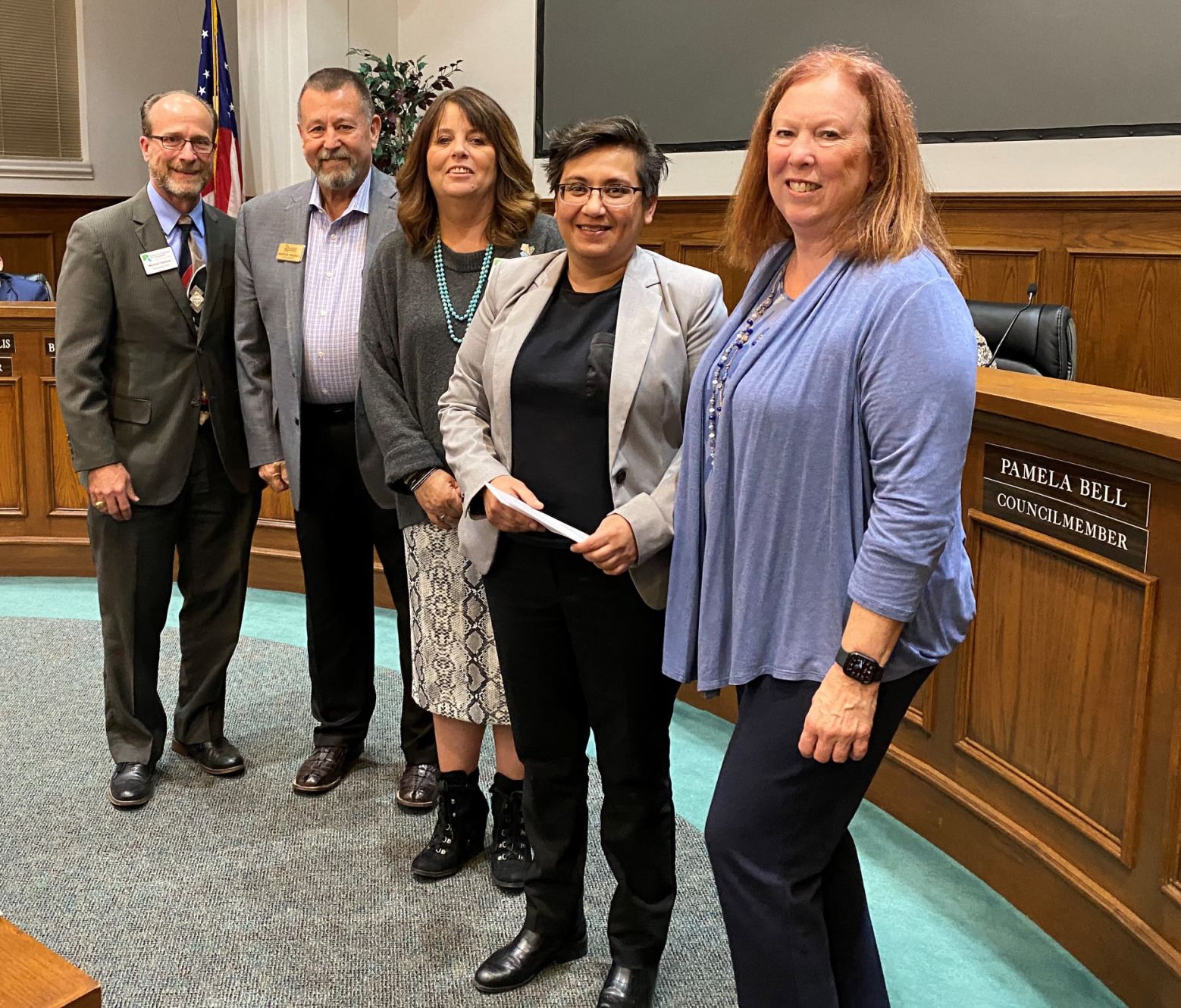 Rowlett Chamber presents donation to shelter